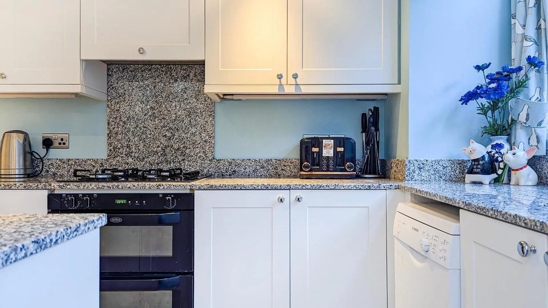 Clifton Cottage - By Brighton Holiday Lets